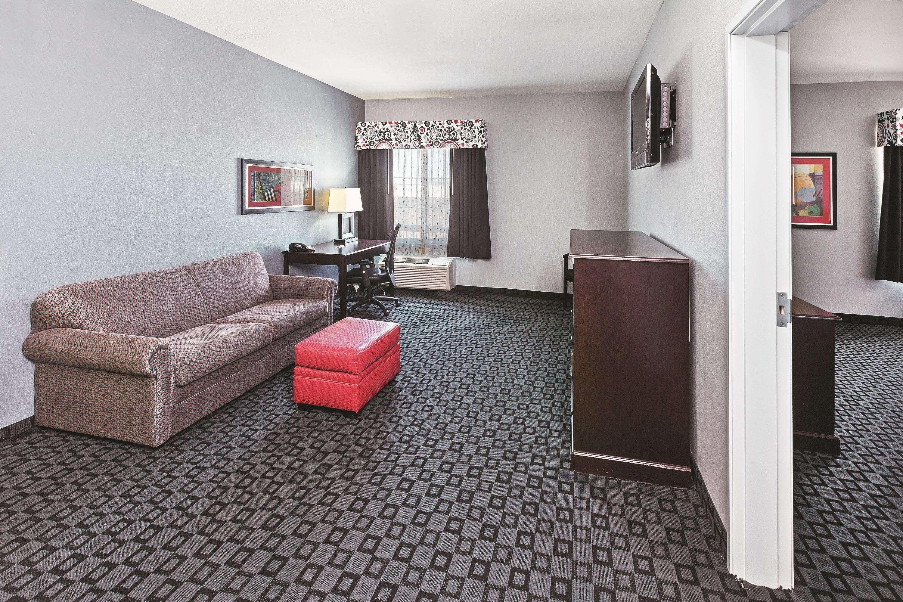 La Quinta By Wyndham Decatur Hotel Exterior foto