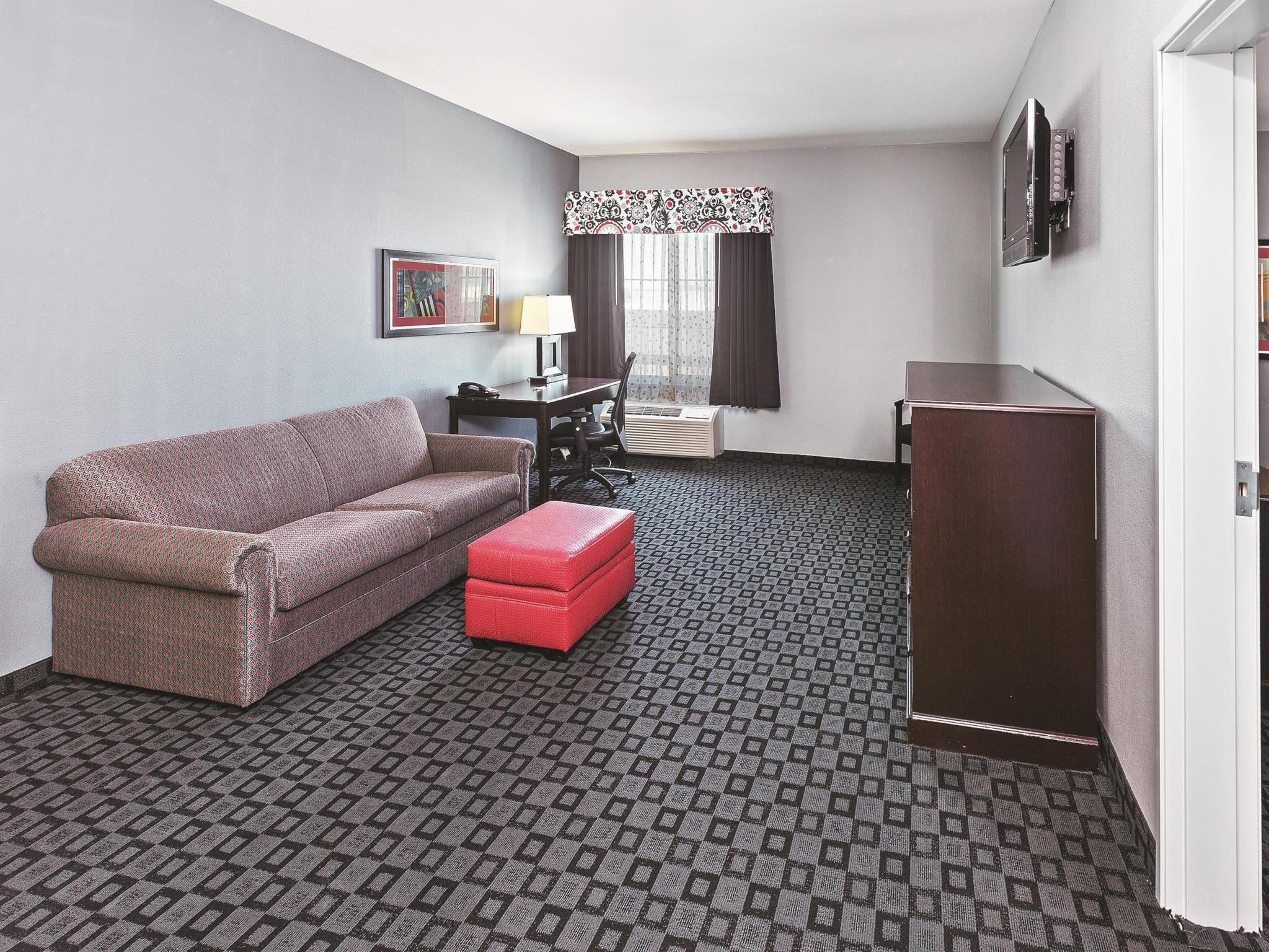 La Quinta By Wyndham Decatur Hotel Exterior foto