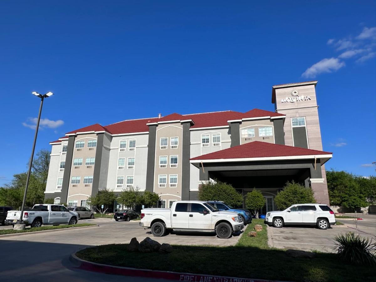 La Quinta By Wyndham Decatur Hotel Exterior foto
